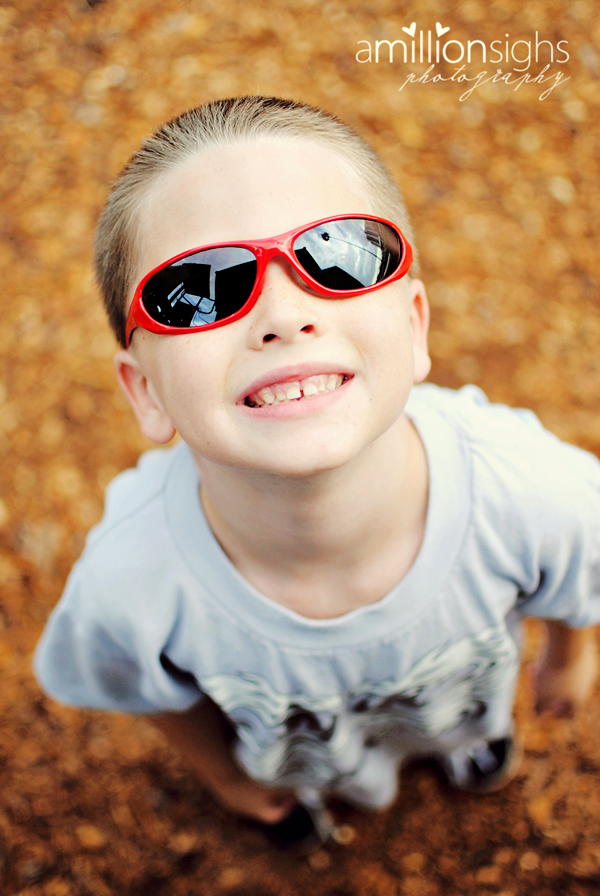 { i heart faces } | weekly photo contest – gotta wear shades!
