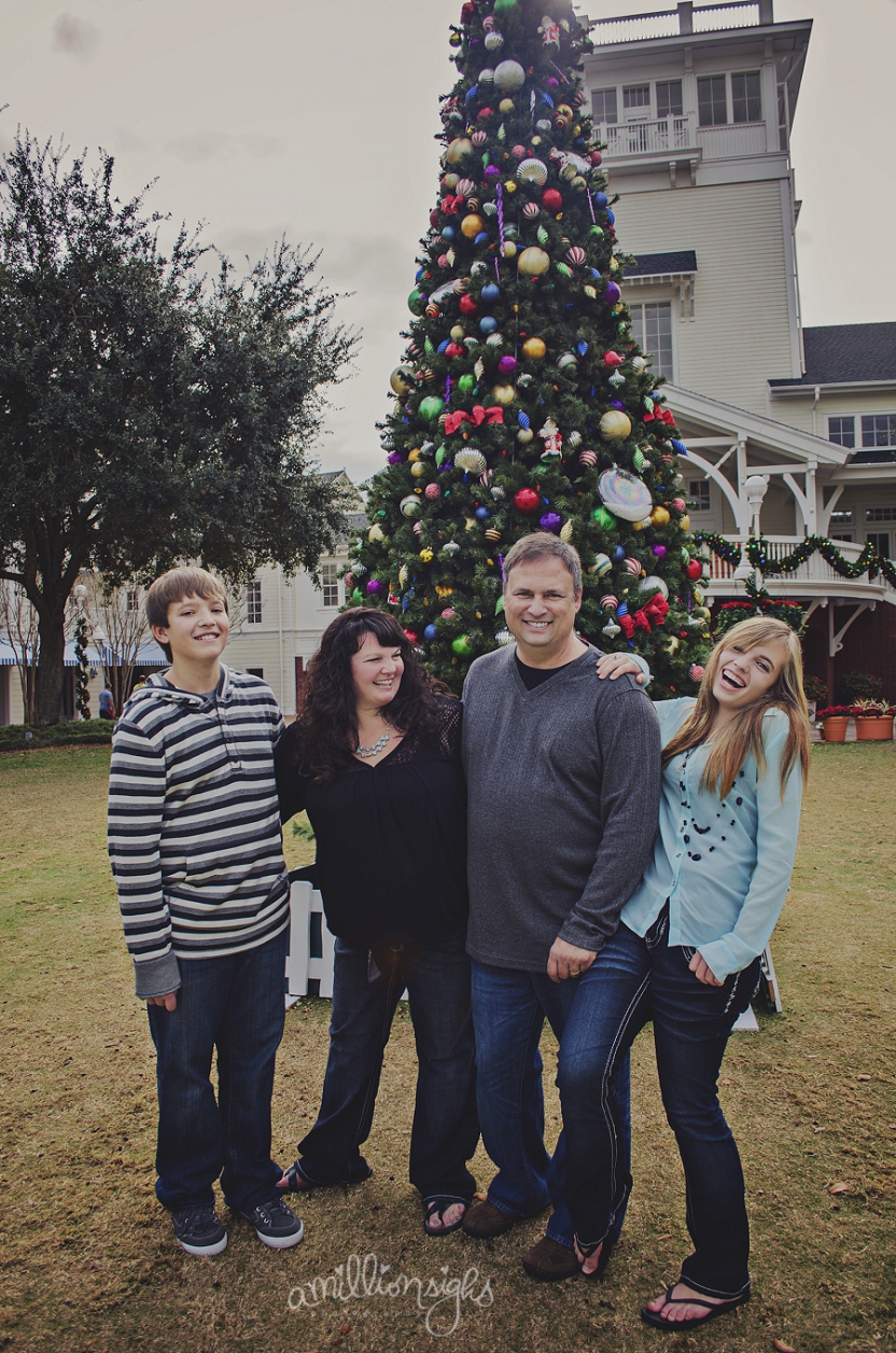disney-family-photographer_0008.jpg