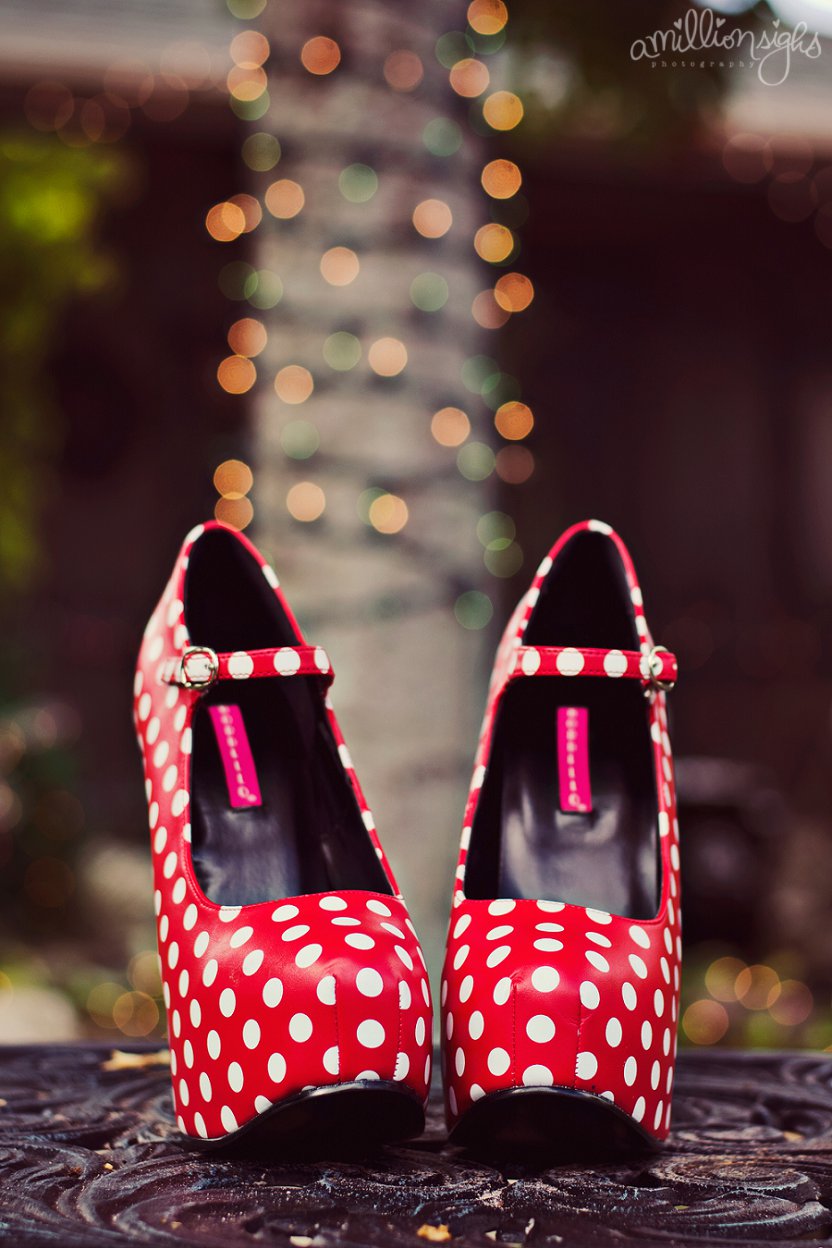 red-white-polka-dot-heels_0008.jpg