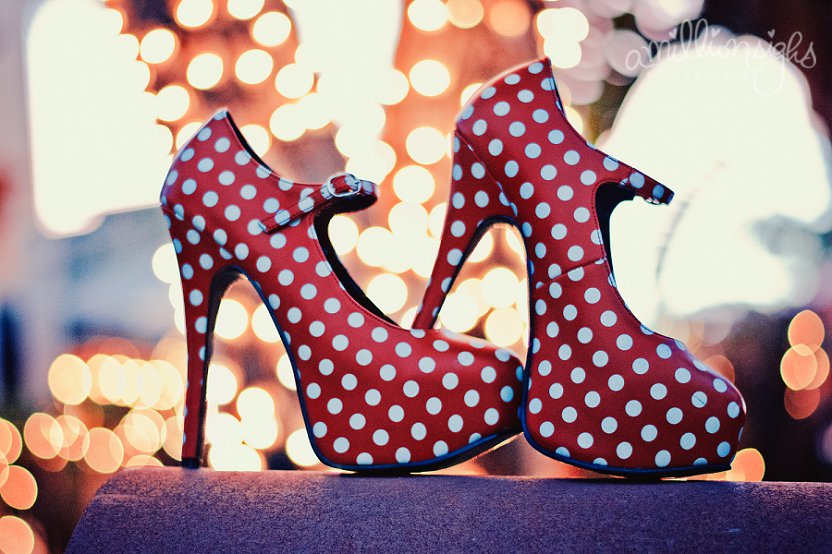 red-white-polka-dot-heels_0014.jpg
