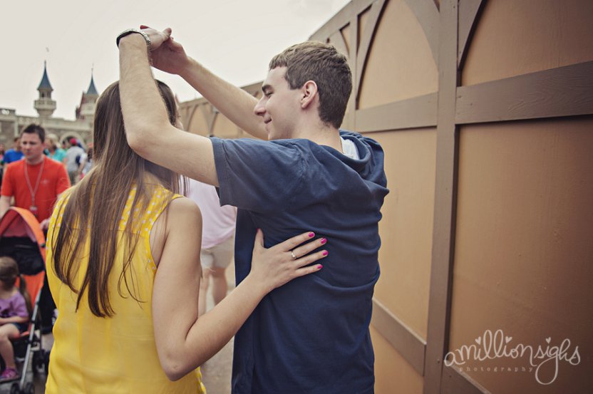 disney-engagement-photographer-_0016.jpg